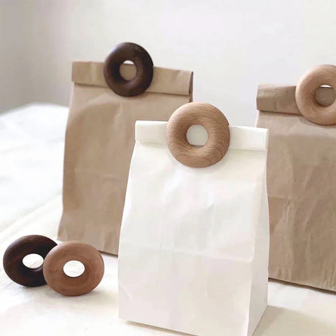 Food bag fasteners made of wood