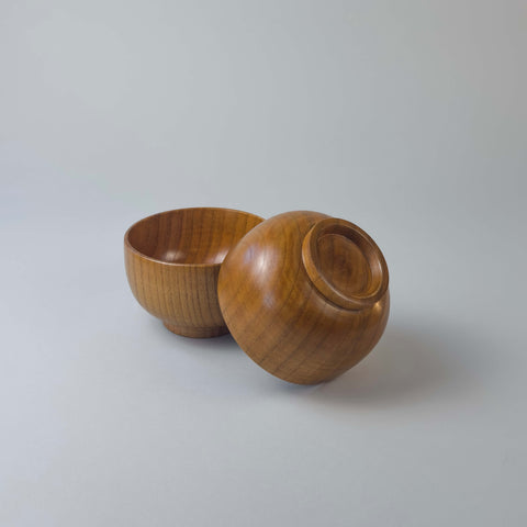 Wooden bowls with a base
