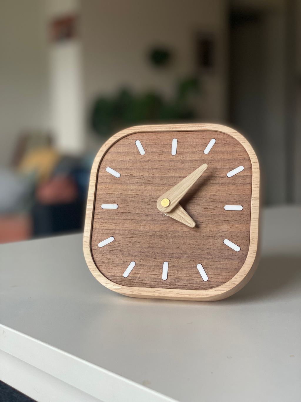 Modern wood silent desk clock