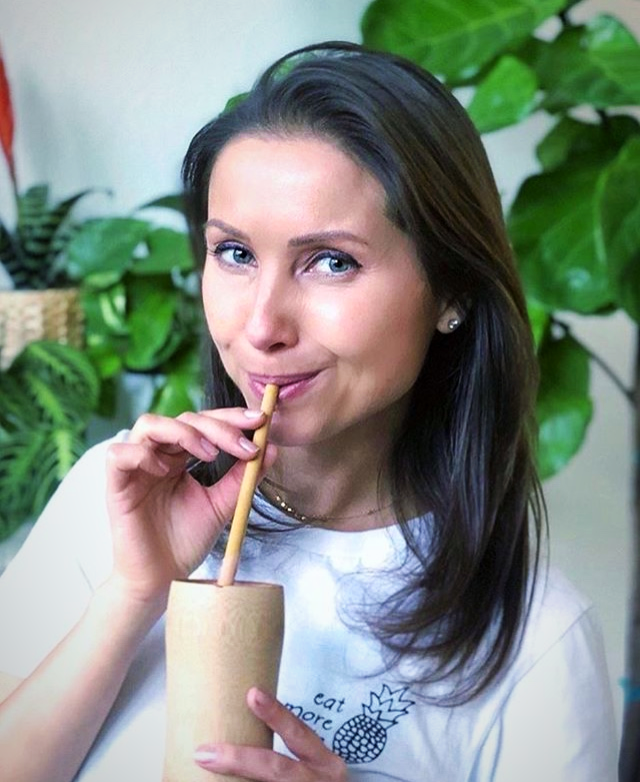 the benefits of using a natural bamboo straw