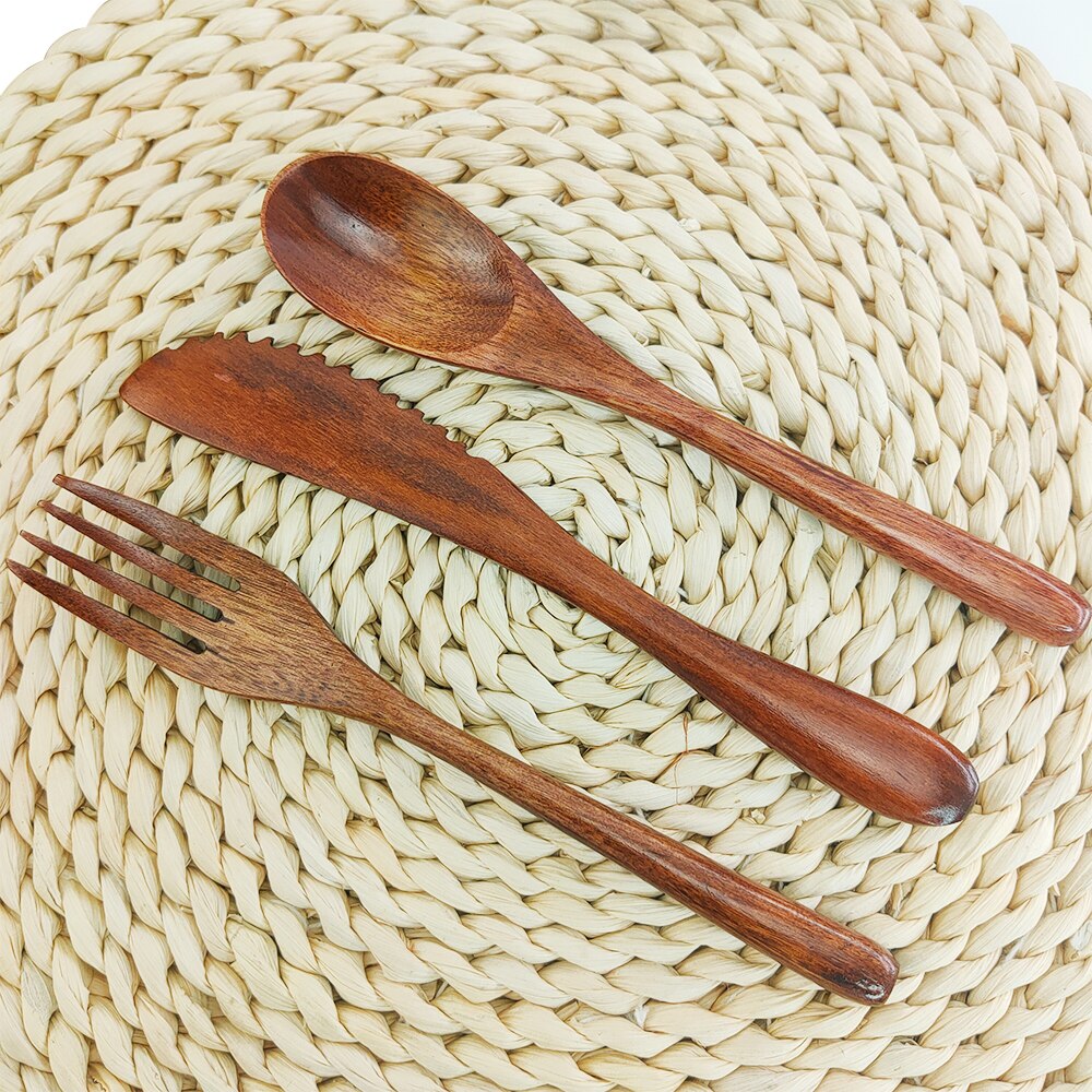 sustainable cutlery set for lunches